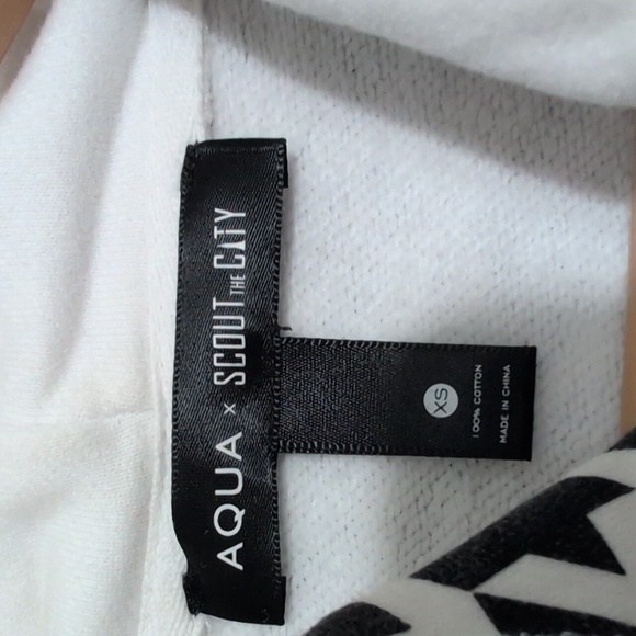 Aqua x Scout the City Houndstooth Black and White Semi Cropped Hoodie XS - Picture 6 of 8